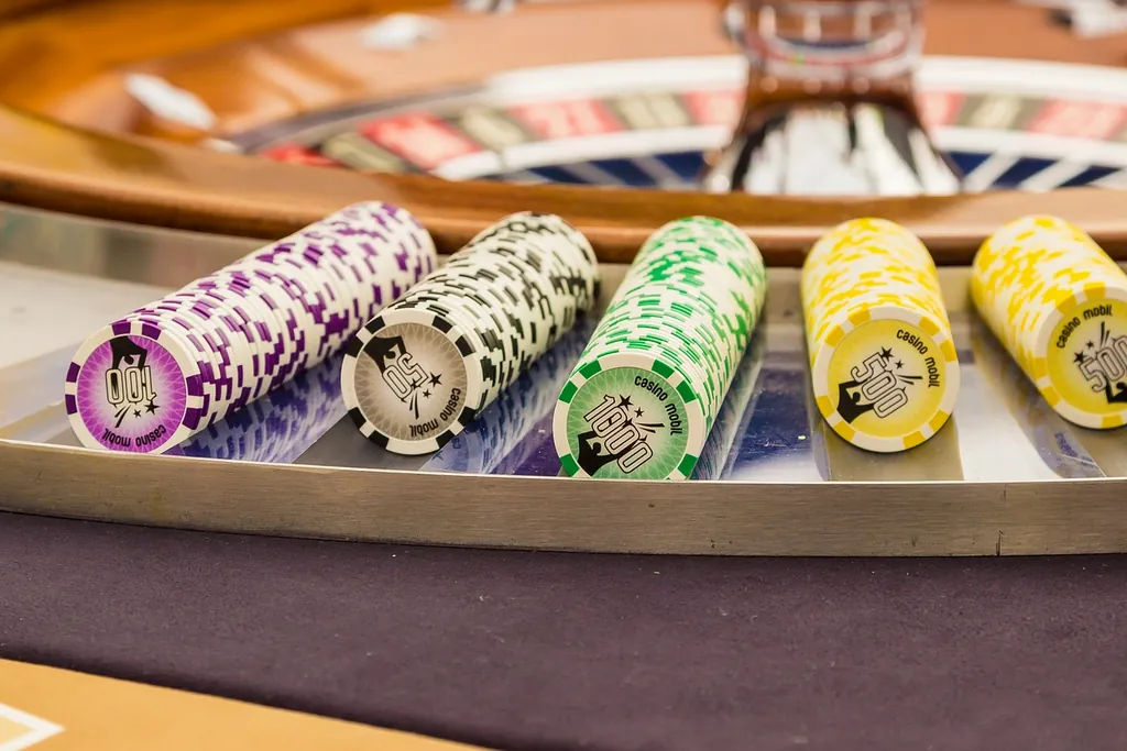 Ruleta en primer plano, como en el casino en vivo